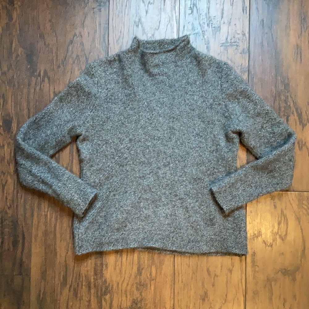J.  McLaughlin Gray Mock Neck Cashmere Sweater
